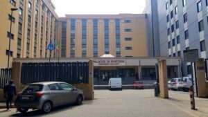 Denaro sequestrato perché trovato con cocaina, riesame dispone restituzione