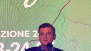 Autotrasporto, Calenda ‘aiuti governo insufficienti e arrivati tardi’